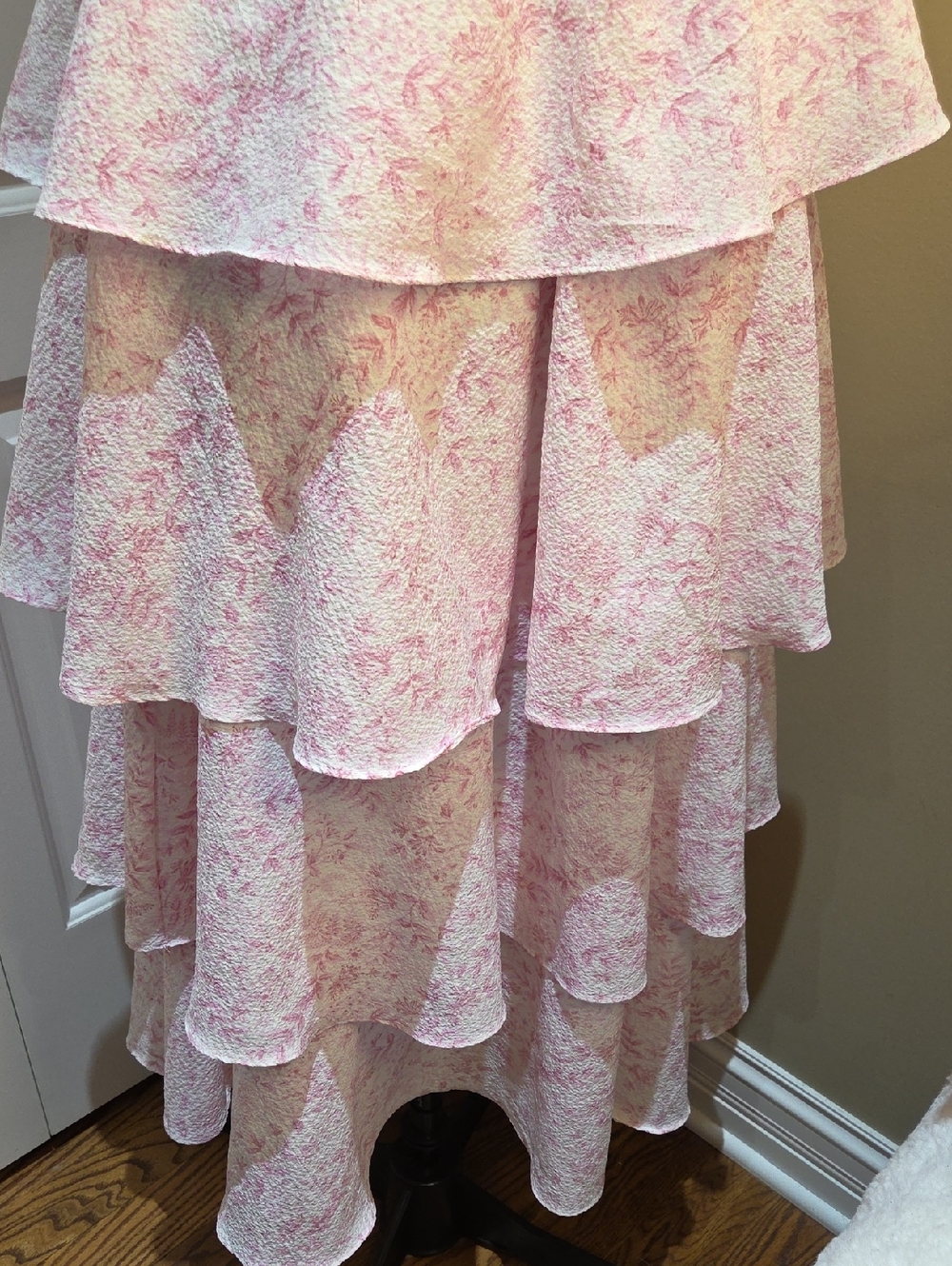 Nwot Medium Mine Pink Tiered Floral Ruffle Dress - Picture 12 of 17